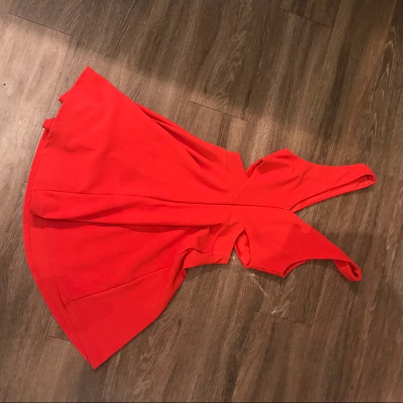 Red dress - Picture 2 of 2